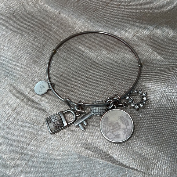 Jilzara charm bracelet clay beads - Picture 3 of 3